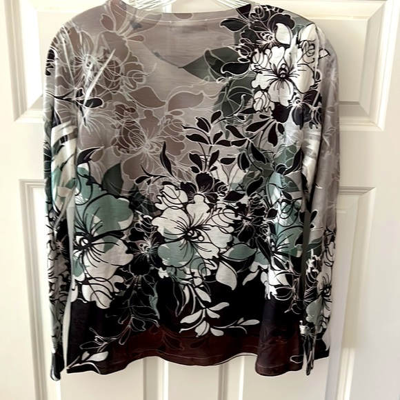 Coldwater Creek Hibiscus top - Picture 2 of 4